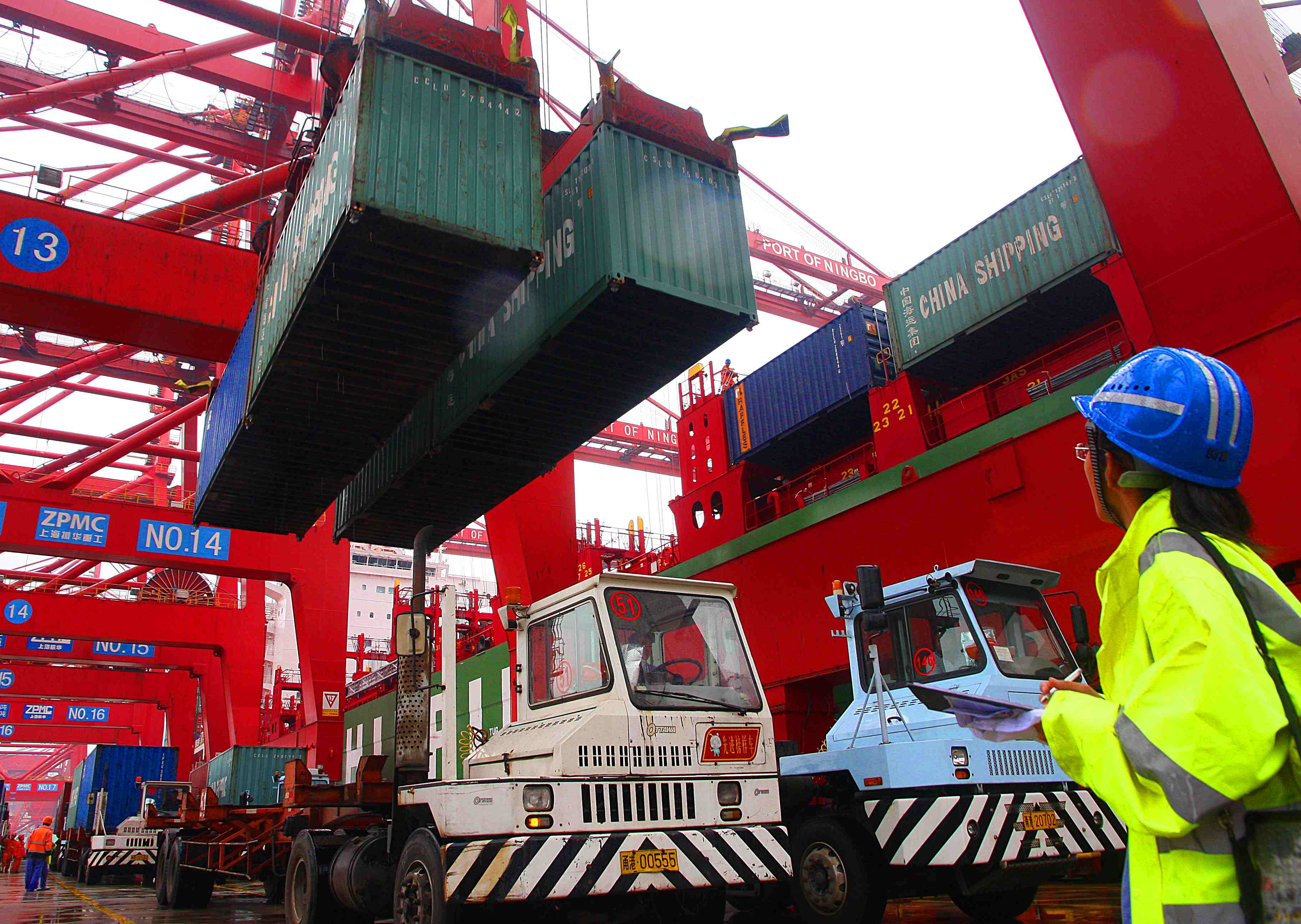 进口集装箱.jpg 进口集装箱.jpg