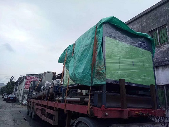 皇岗口岸报关1.jpg 皇岗口岸报关1.jpg